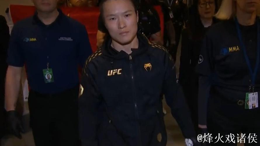 张伟丽惜败舍甫琴科 无缘UFC蝇量级金腰带