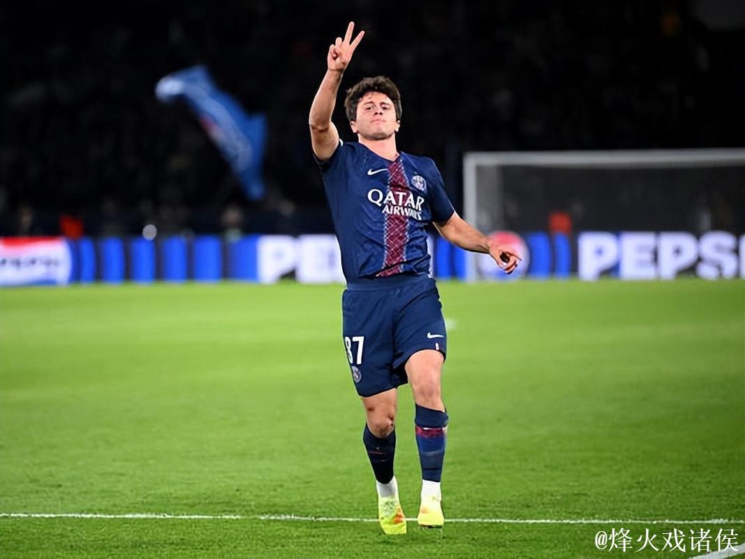 法甲-内维斯绝杀埃梅里建功 巴黎3-2险胜里昂2分领衔