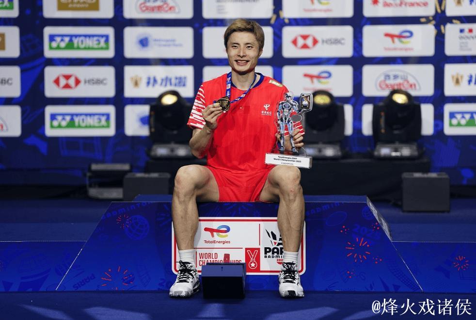 石宇奇2-1力克小波波夫 挺进世锦赛男单八强 石宇奇2-1力克小波波夫 挺进世锦赛男单八强